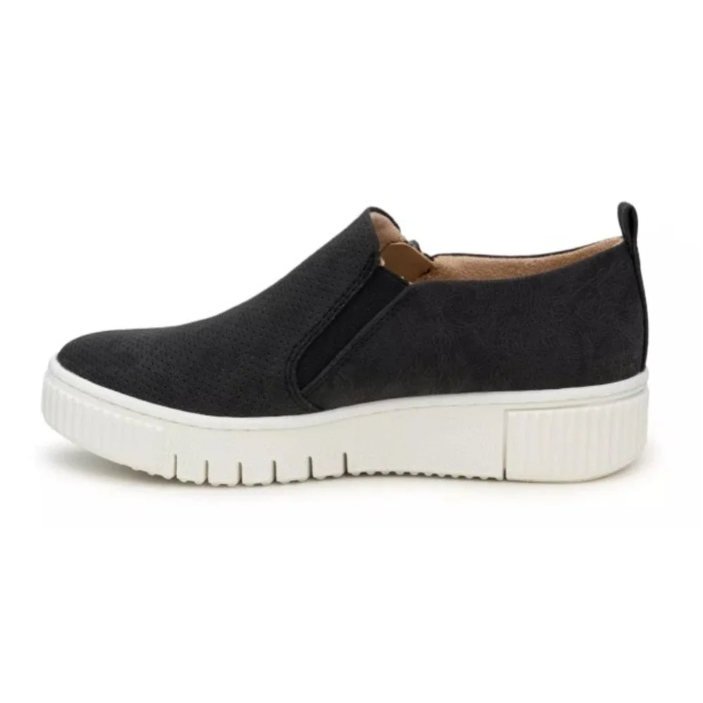 SOUL Naturalizer Women's Black Wide Turner Slip-On Sneaker Size 8.5M‎